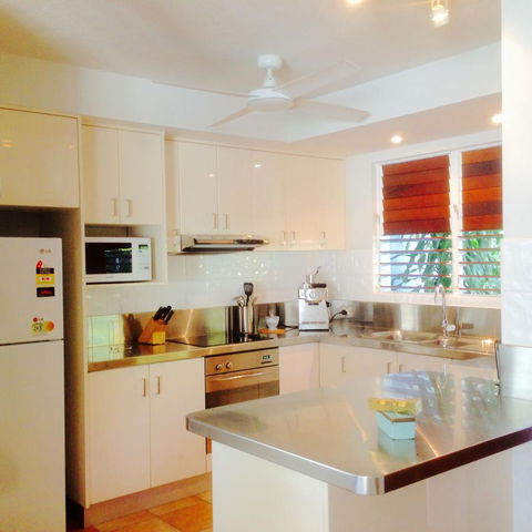 [ ANDY'S BEACH HOUSE ] - Accommodation NT 36