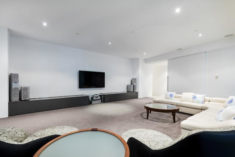 Q1 Resort & Spa - Official - Accommodation NT 41