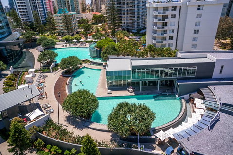 Q1 Resort & Spa - Official - Accommodation NT 2