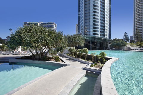 Q1 Resort & Spa - Official - Accommodation NT 4