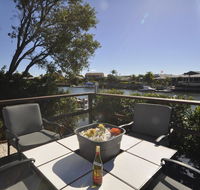Bribie Island Canal Holiday Destination - Accommodation NT