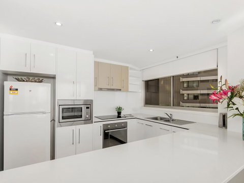 Sunbird Beach Resort Main Beach - Accommodation NT 16