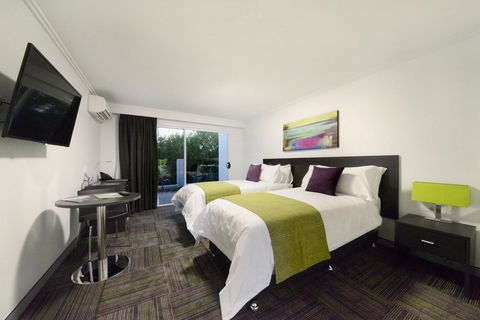 Mackay Oceanside Central Hotel Official - NT Tourism 25
