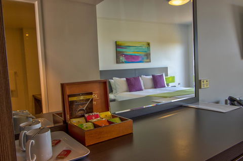 Mackay Oceanside Central Hotel Official - NT Tourism 1
