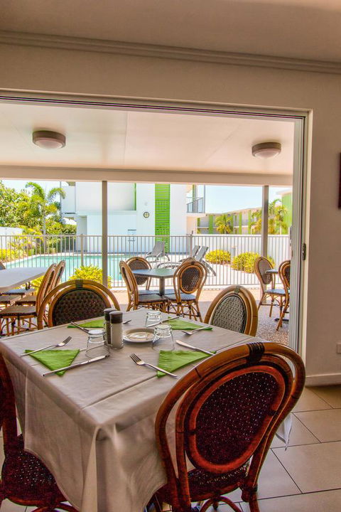 Mackay Oceanside Central Hotel Official - NT Tourism 6