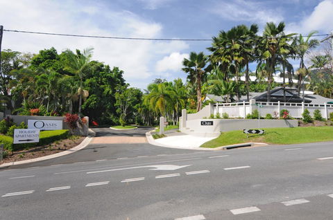Oasis At Palm Cove - NT Tourism 28