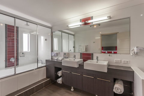 Platinum International - Accommodation NT 22