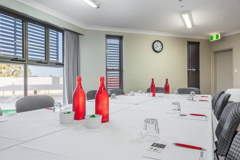 Platinum International - Accommodation NT 43