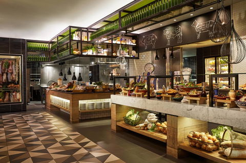 QT Gold Coast - Accommodation NT 11