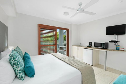 Mantra Aqueous On Port - Accommodation NT 21