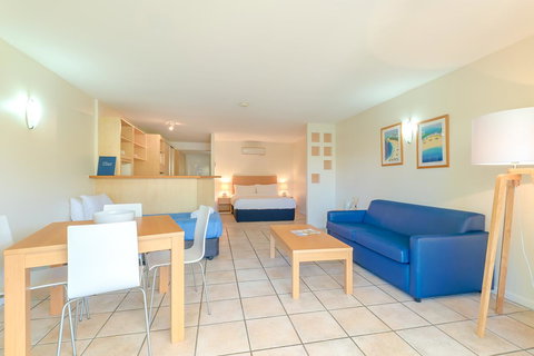 At The Sound Noosa Motel - Accommodation NT 39