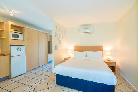 At The Sound Noosa Motel - Accommodation NT 38