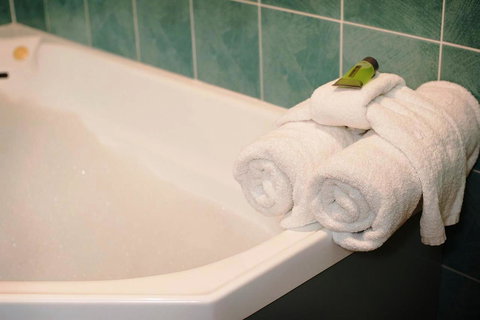 At The Sound Noosa Motel - Accommodation NT 31