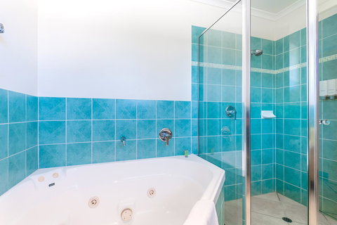 At The Sound Noosa Motel - Accommodation NT 36