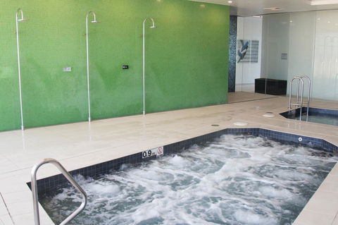 Soul Surfers Paradise - Gclr - Accommodation NT 34