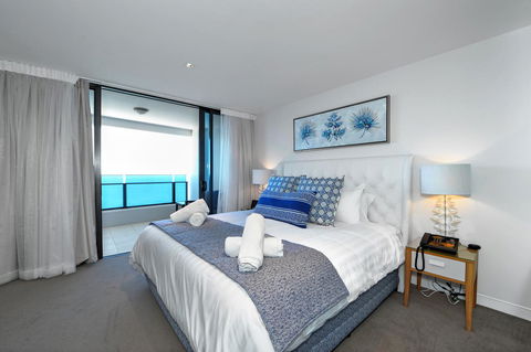 Soul Surfers Paradise - Gclr - Accommodation NT 13