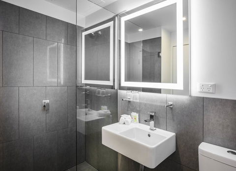 Ibis Styles Brisbane Elizabeth Street - Accommodation NT 11