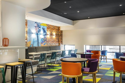 Ibis Styles Brisbane Elizabeth Street - Accommodation NT 8