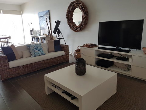 Penthouse On Bright Point - Accommodation NT 2