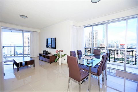 The Towers Of Chevron Renaissance - Holidays Gold Coast - Accommodation NT 32