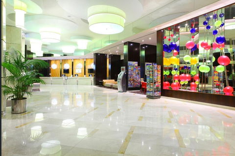 The Towers Of Chevron Renaissance - Holidays Gold Coast - Accommodation NT 15