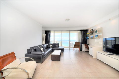 The Towers Of Chevron Renaissance - Holidays Gold Coast - Accommodation NT 20