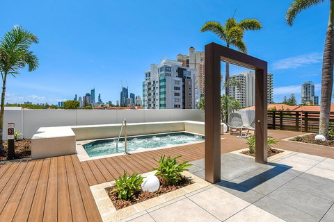 Qube Broadbeach Ocean View Apartments - Accommodation NT 12