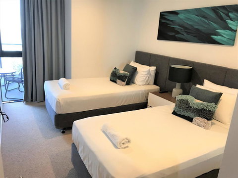 Qube Broadbeach Ocean View Apartments - Accommodation NT 24