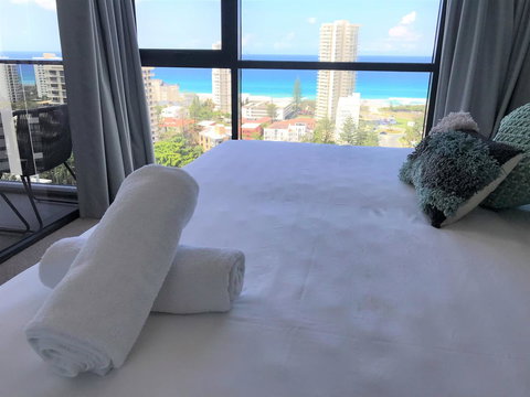 Qube Broadbeach Ocean View Apartments - Accommodation NT 20