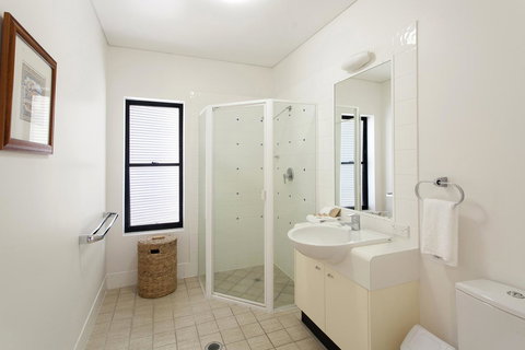 The Point Coolum - Accommodation NT 1