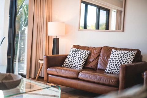 The Point Coolum - Accommodation NT 18