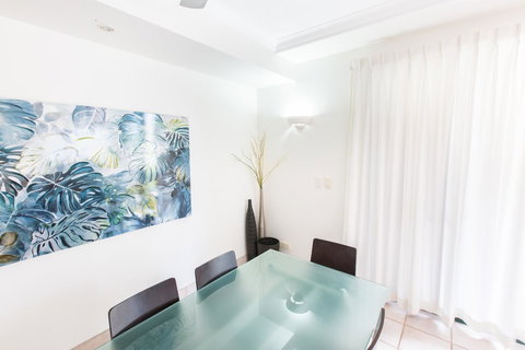 Bermuda Villas - Accommodation NT 10