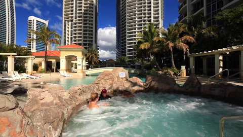 Towers Of Chevron - Private Apartment - Accommodation NT 10