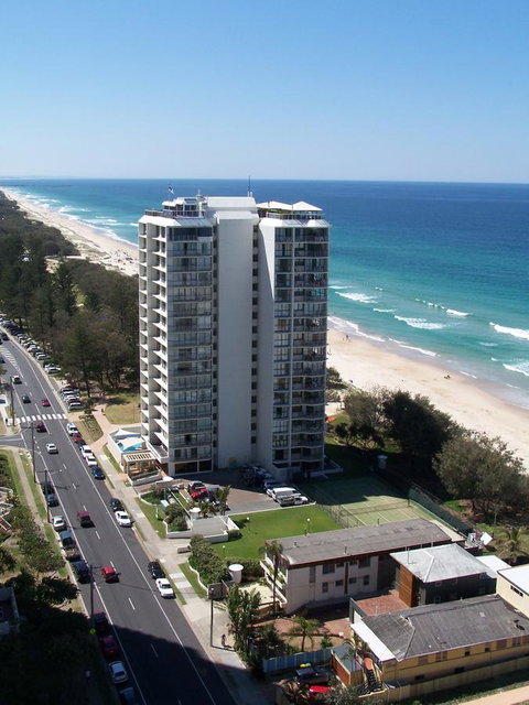 Golden Sands On The Beach - Absolute Beachfront Apartments - Accommodation NT 13