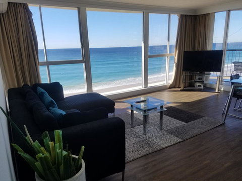 Golden Sands On The Beach - Absolute Beachfront Apartments - Accommodation NT 40