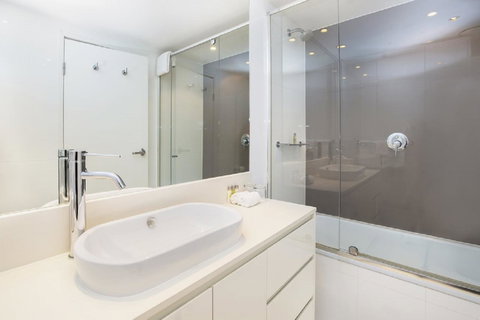 Gold Coast Private Apartments - H Residences, Surfers Paradise - Accommodation NT 31
