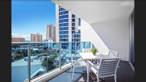 Gold Coast Private Apartments - H Residences, Surfers Paradise - Accommodation NT 35