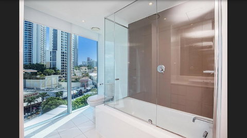 Gold Coast Private Apartments - H Residences, Surfers Paradise - Accommodation NT 36