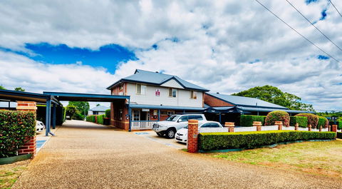 Ambassador On Ruthven - Accommodation NT 5