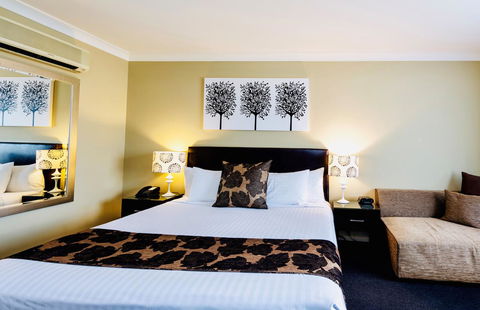 Ambassador On Ruthven - Accommodation NT 14