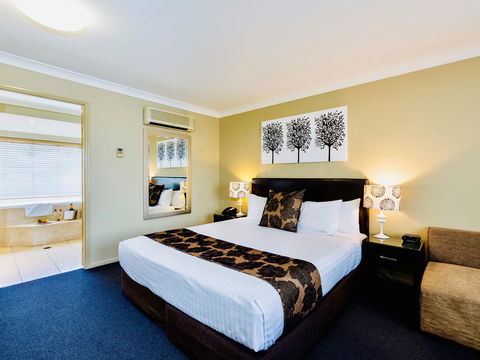 Ambassador On Ruthven - Accommodation NT 20