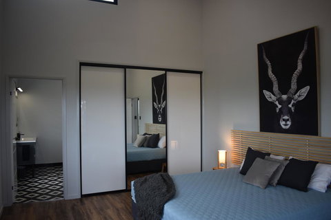 Ironbark House - Accommodation NT 25