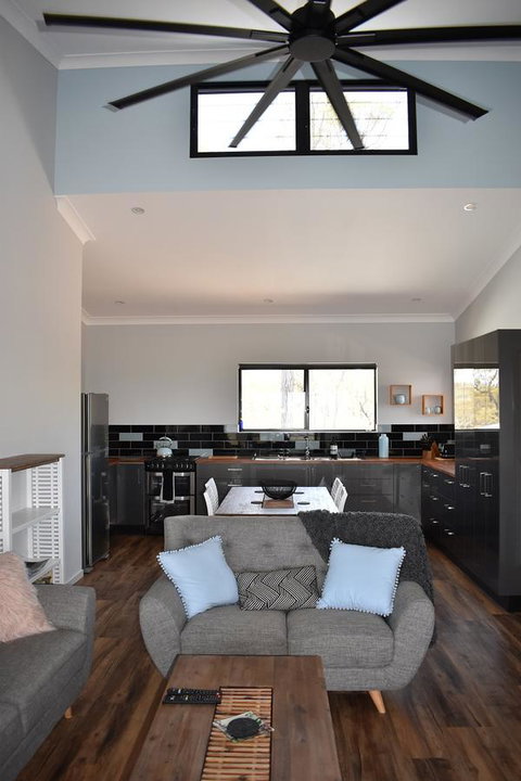 Ironbark House - Accommodation NT 18