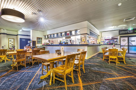 Nightcap At Atherton Hotel - Accommodation NT 8