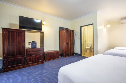 Nightcap At Atherton Hotel - Accommodation NT 15
