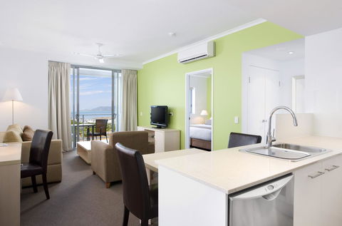 Oaks Townsville Gateway Suites - NT Tourism 9