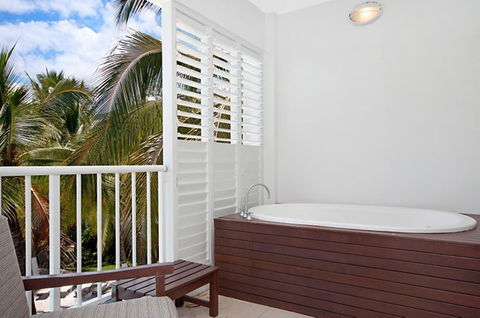 5231 BEACH CLUB PENTHOUSE - NT Tourism 5