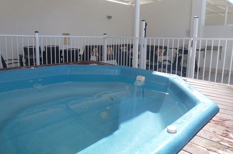 5231 BEACH CLUB PENTHOUSE - NT Tourism 13