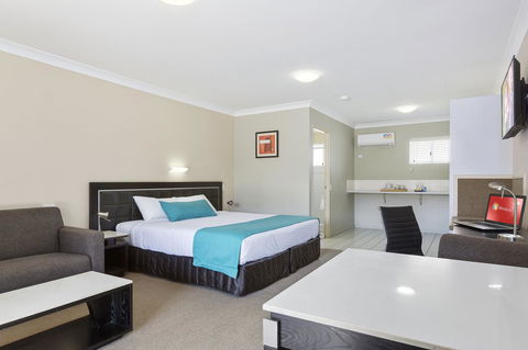 Comfort Inn North Brisbane - NT Tourism 0