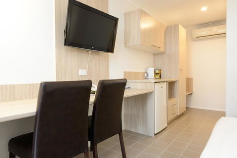 Smart Motels Bert Hinkler - Accommodation NT 40